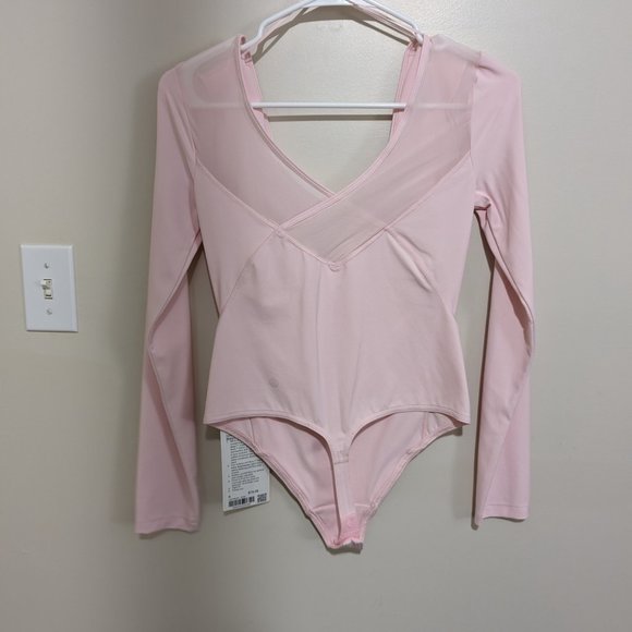Lululemon Align Mesh Bodysuit *Special Edition Strawberry Milkshake Size 6 - Picture 7 of 14